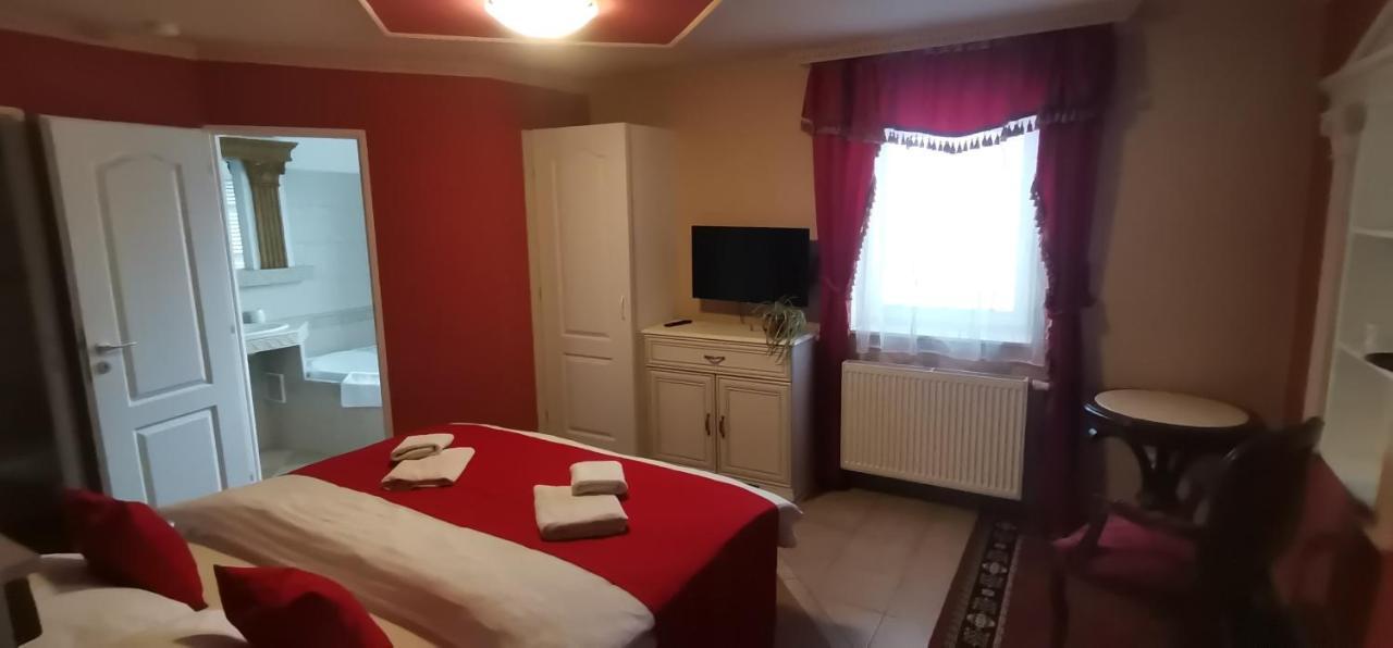 Penzion Monika Hrusovany nad Jevisovkou Bagian luar foto